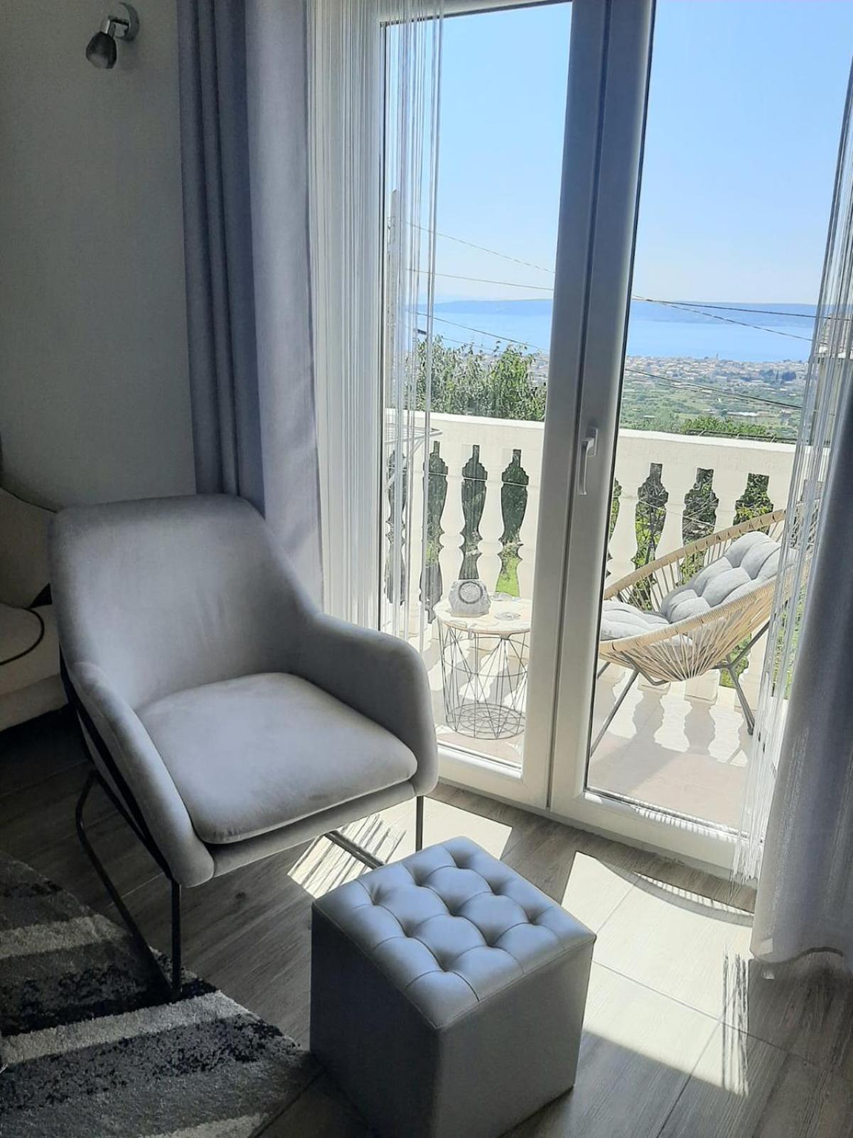 Apartment Natali Kastel Stari Екстер'єр фото