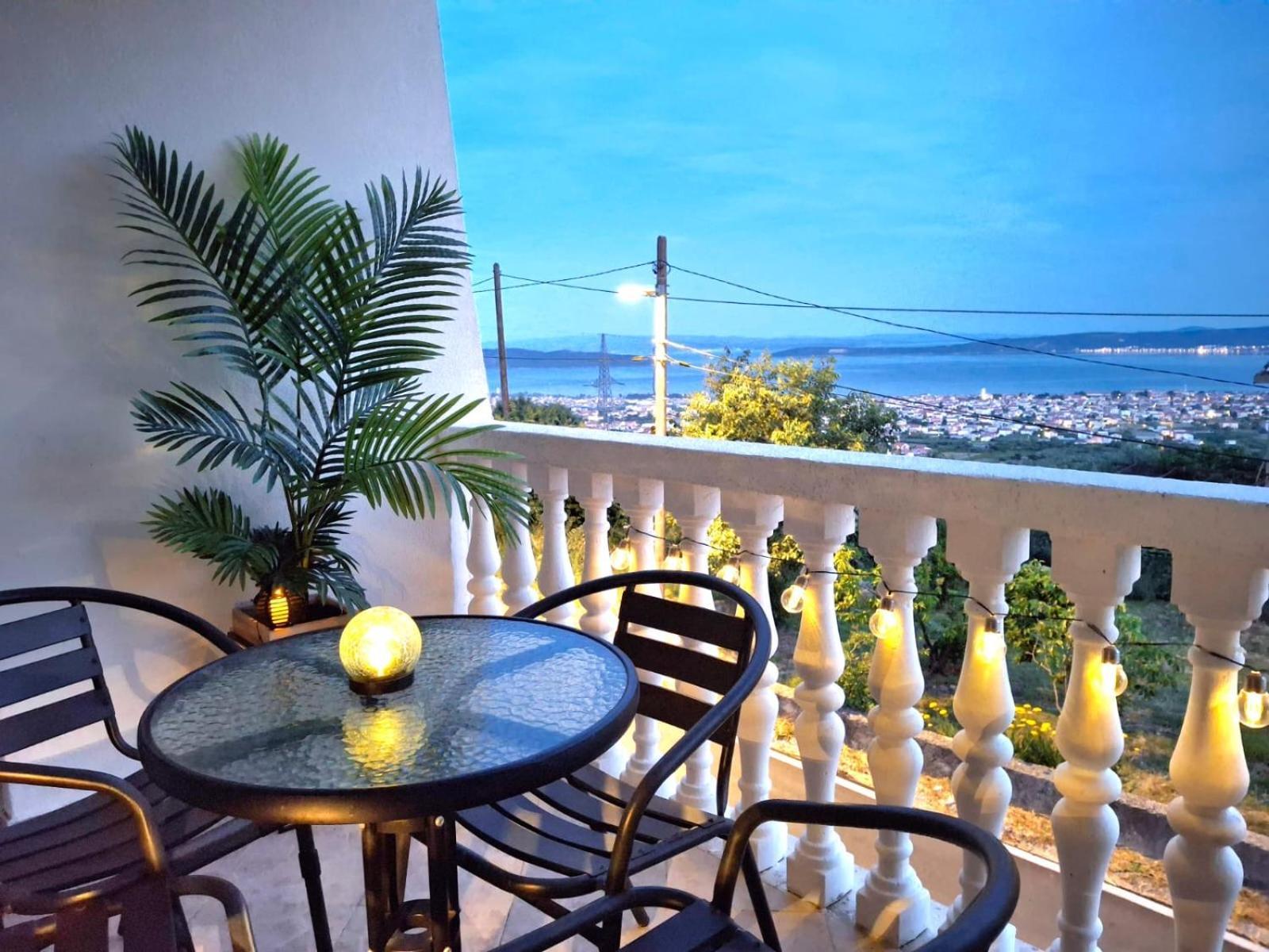 Apartment Natali Kastel Stari Екстер'єр фото
