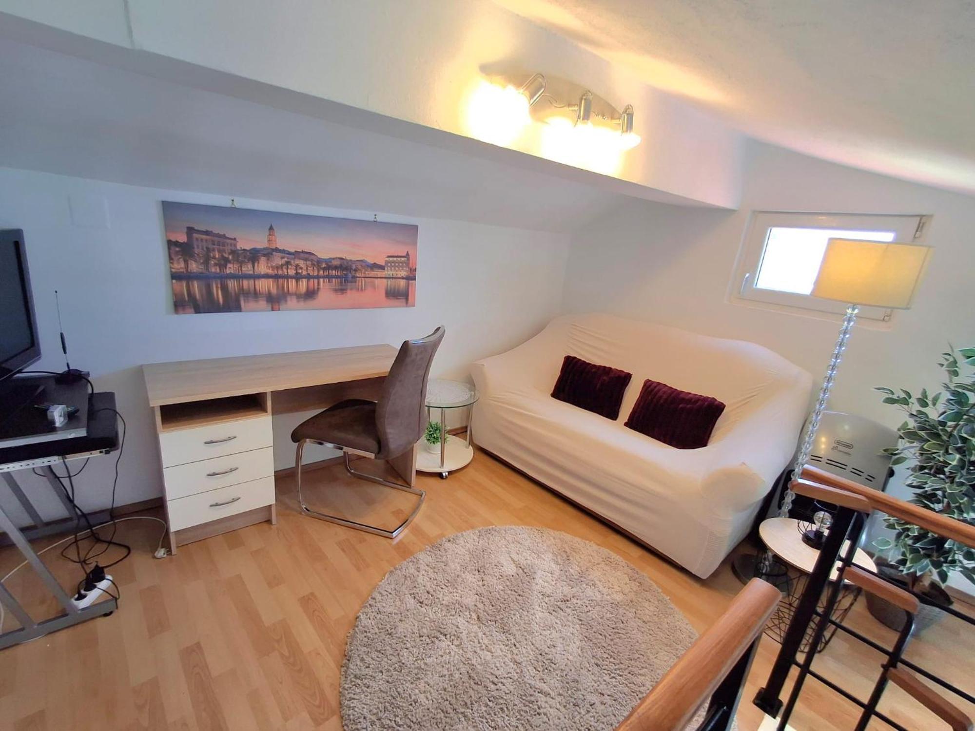 Apartment Natali Kastel Stari Екстер'єр фото