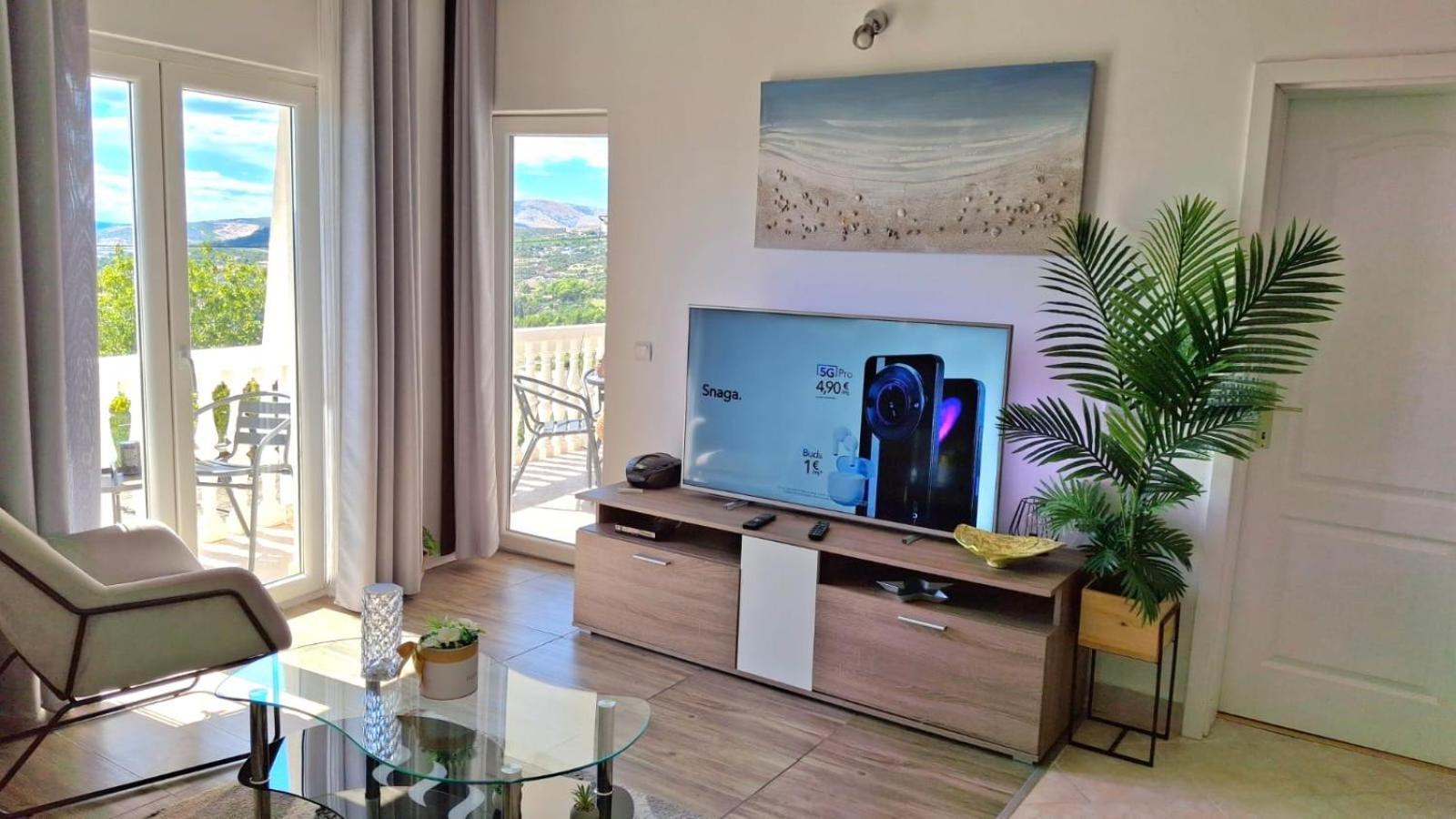 Apartment Natali Kastel Stari Екстер'єр фото